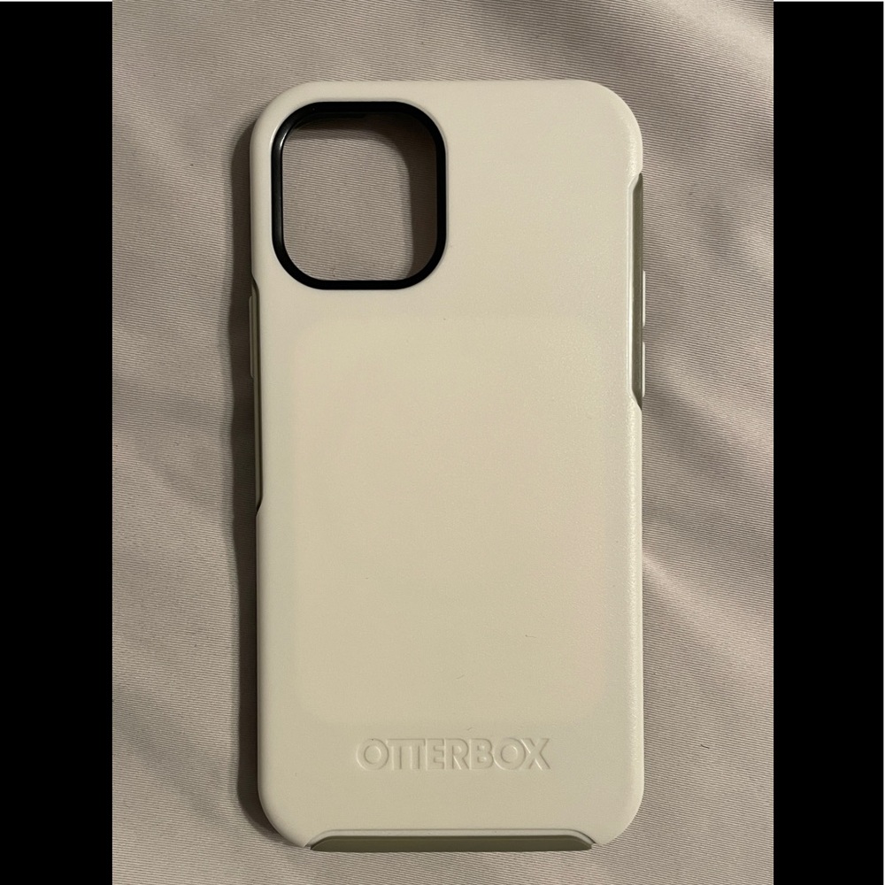 Otterbox Magsafe Commuter Case for iPhone 12